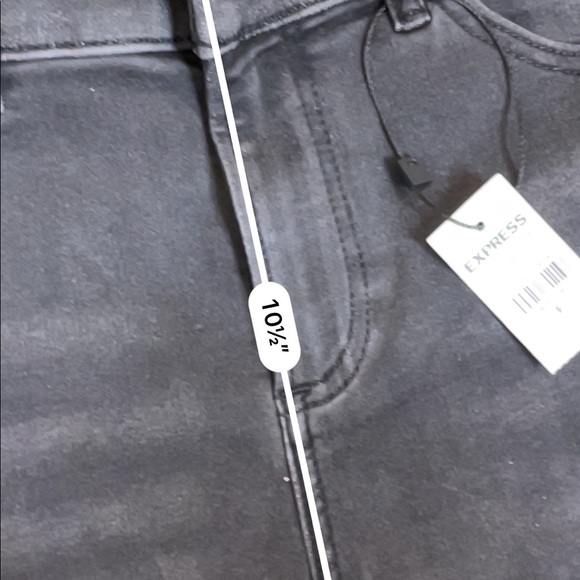 Express midi high rise black denim shorts - Picture 5 of 5